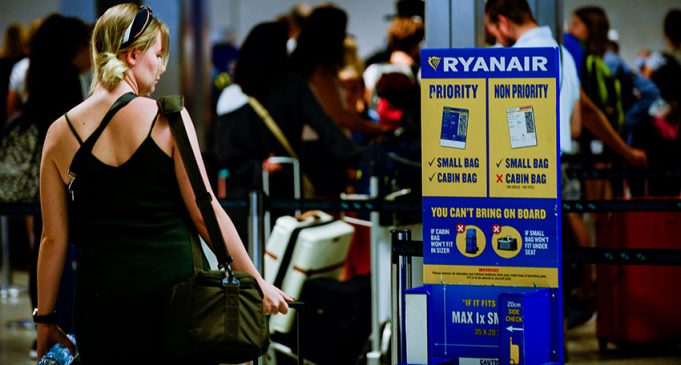 ryanair checked baggage allowance