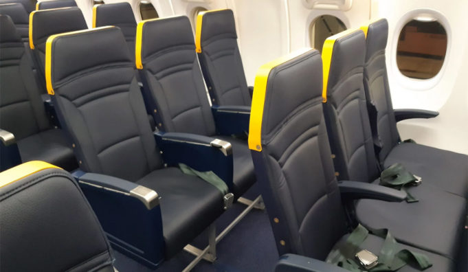 Ryanair Seating Plan - Flightradars24.co.uk