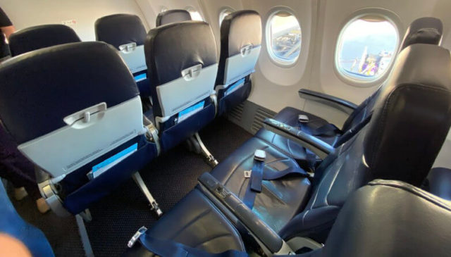 TUI Plane Seating Plan - Flightradars24.co.uk