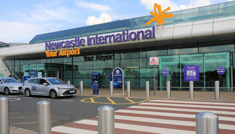 Newcastle Airport (NCL) > Check Your Flight Status - Flightradars24.co.uk