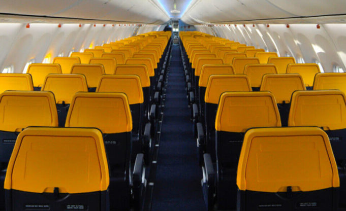 Ryanair 737 Seat Plan — Ryanair 737-800 - Flightradars24.co.uk