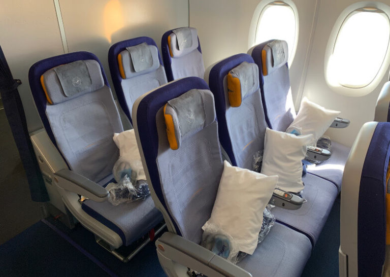 Lufthansa A380 Seat Plan - Flightradars24.co.uk